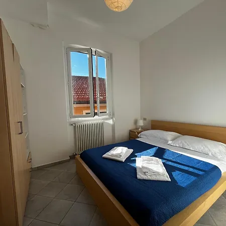 Sant'andrea Nel Borgo Antico شقة