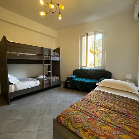 Sant'andrea Nel Borgo Antico Appartement *